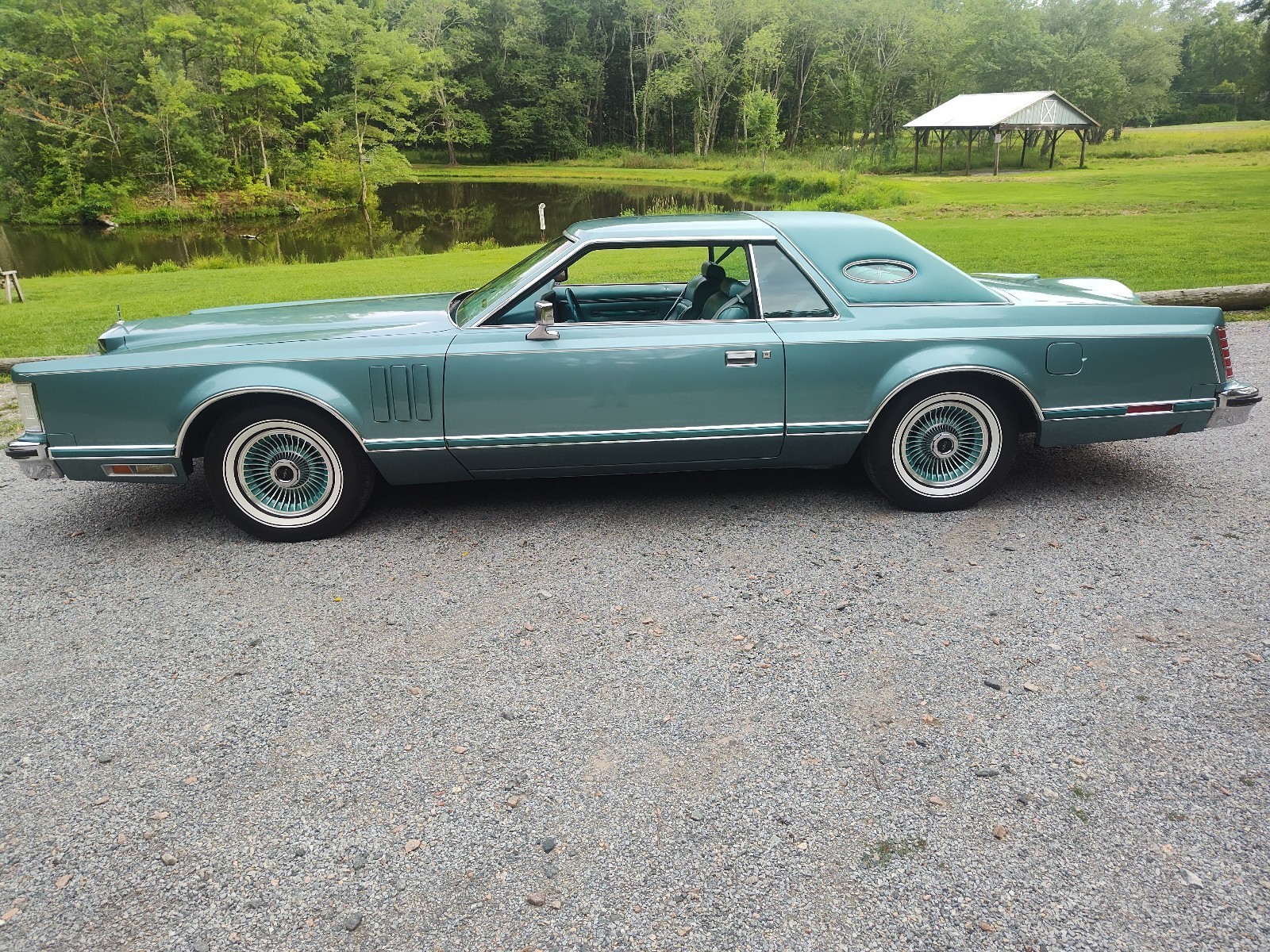 Lincoln-Mark-V-1979-Coupe-4
