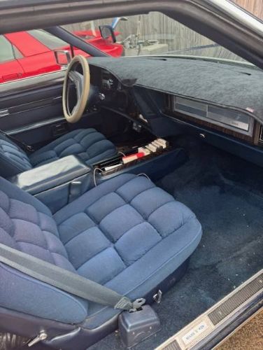 Lincoln-Mark-v-1979-Blue-5