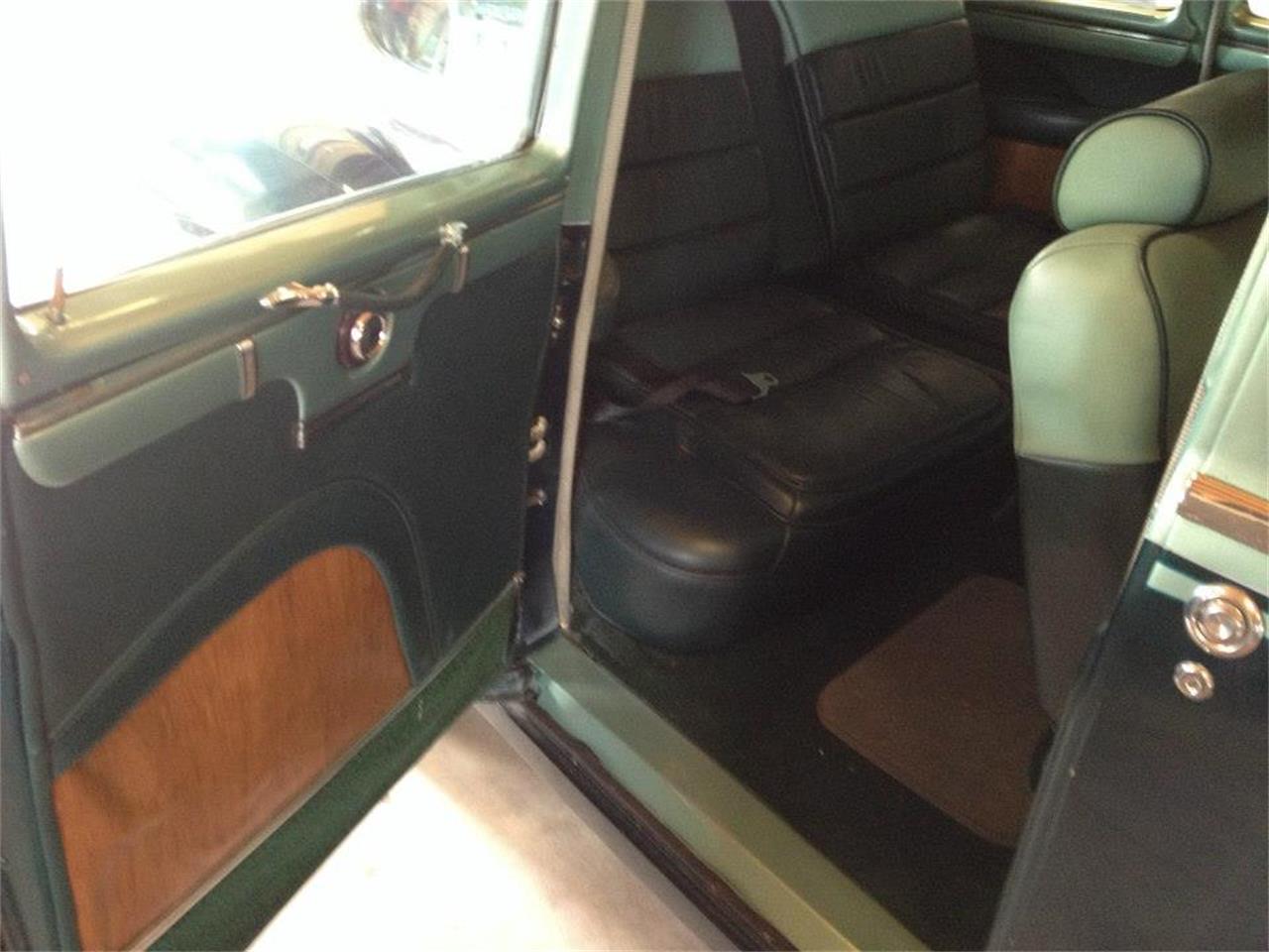 Lincoln-Sedan-1947-Two-Tone-Green-Green-27
