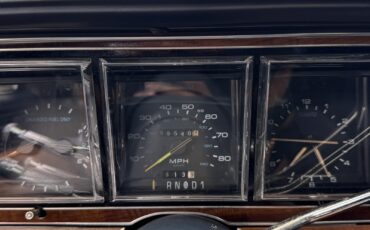 Lincoln-Town-Car-1989-26
