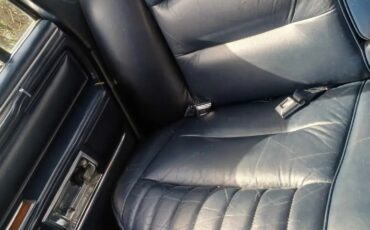 Lincoln-Town-Car-1989-Sedan-12