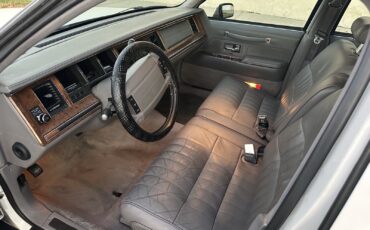 Lincoln-Town-Car-1994-8