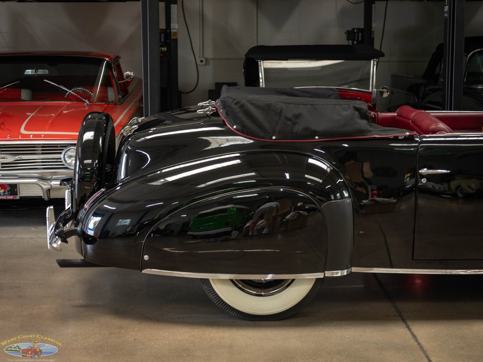 Lincoln-Zephyr-Continental-V12-1940-Convertible-1