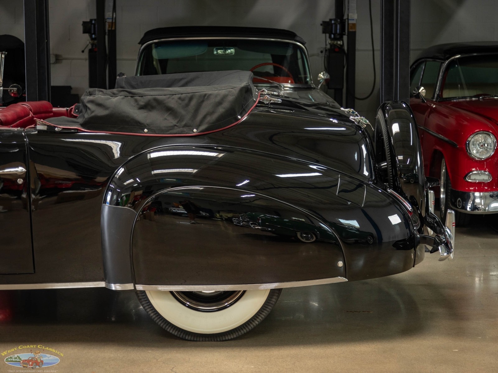 Lincoln-Zephyr-Continental-V12-1940-Convertible-7
