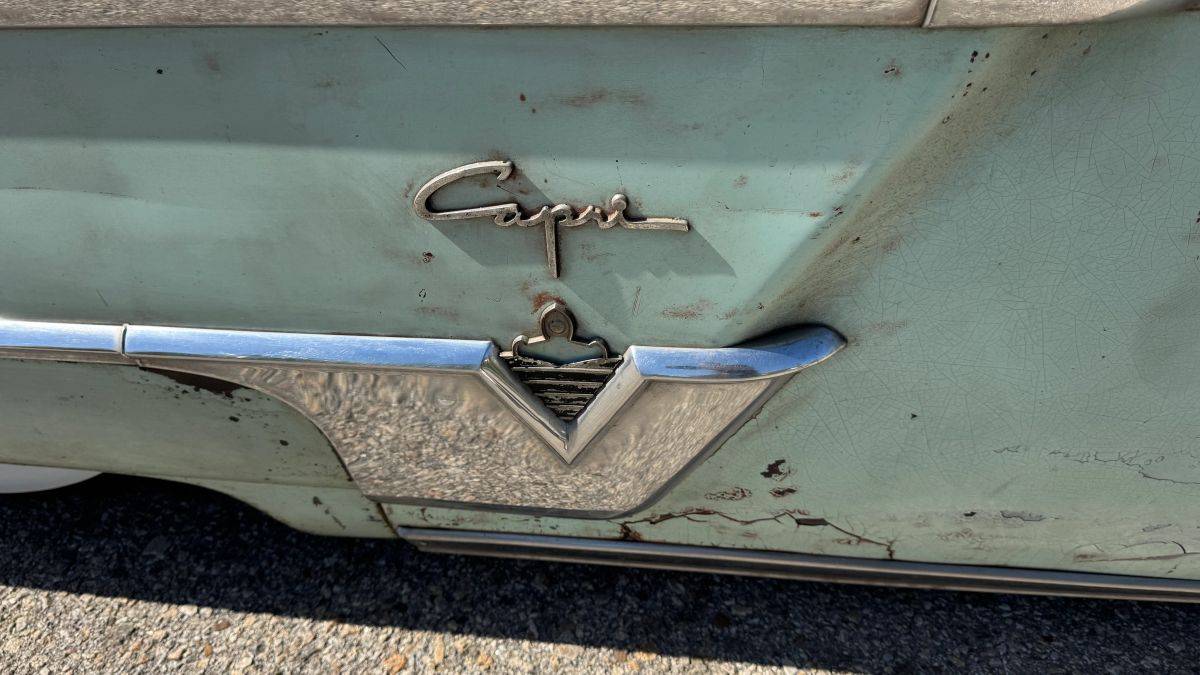 Lincoln-capri-1954-green-13