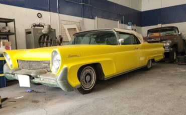 Lincoln-continental-1958-3