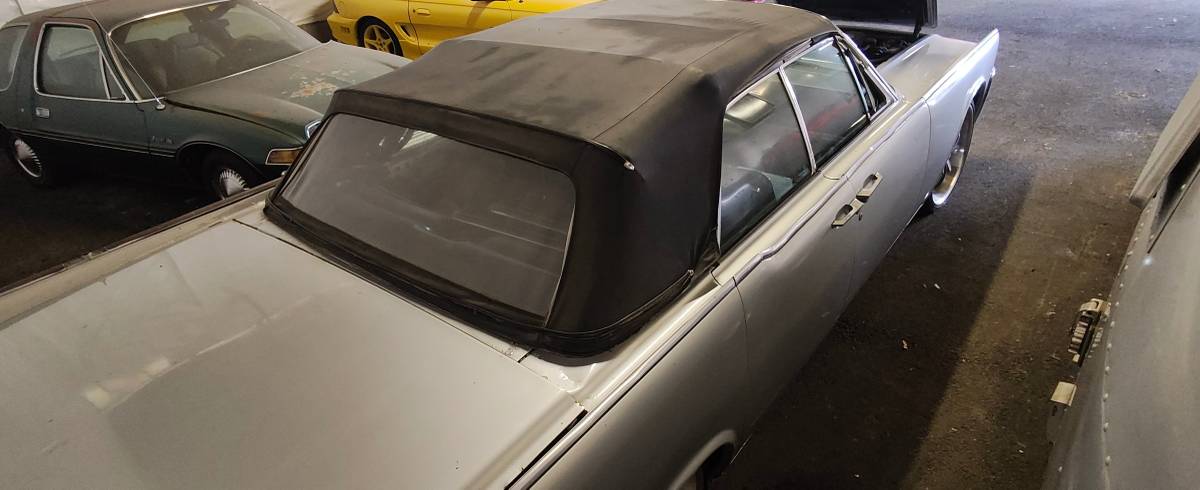 Lincoln-continental-1962-custom-11