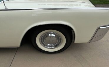 Lincoln-continental-1963-white-11