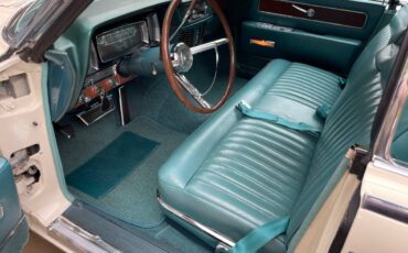 Lincoln-continental-1963-white-14