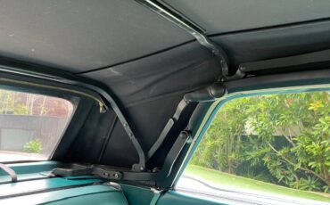 Lincoln-continental-1963-white-17