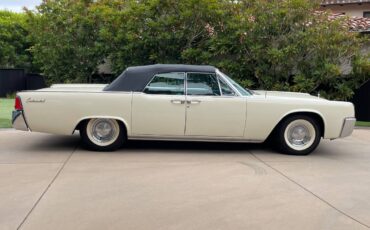 Lincoln-continental-1963-white-3
