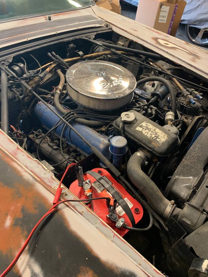 Lincoln-continental-1966-custom-3
