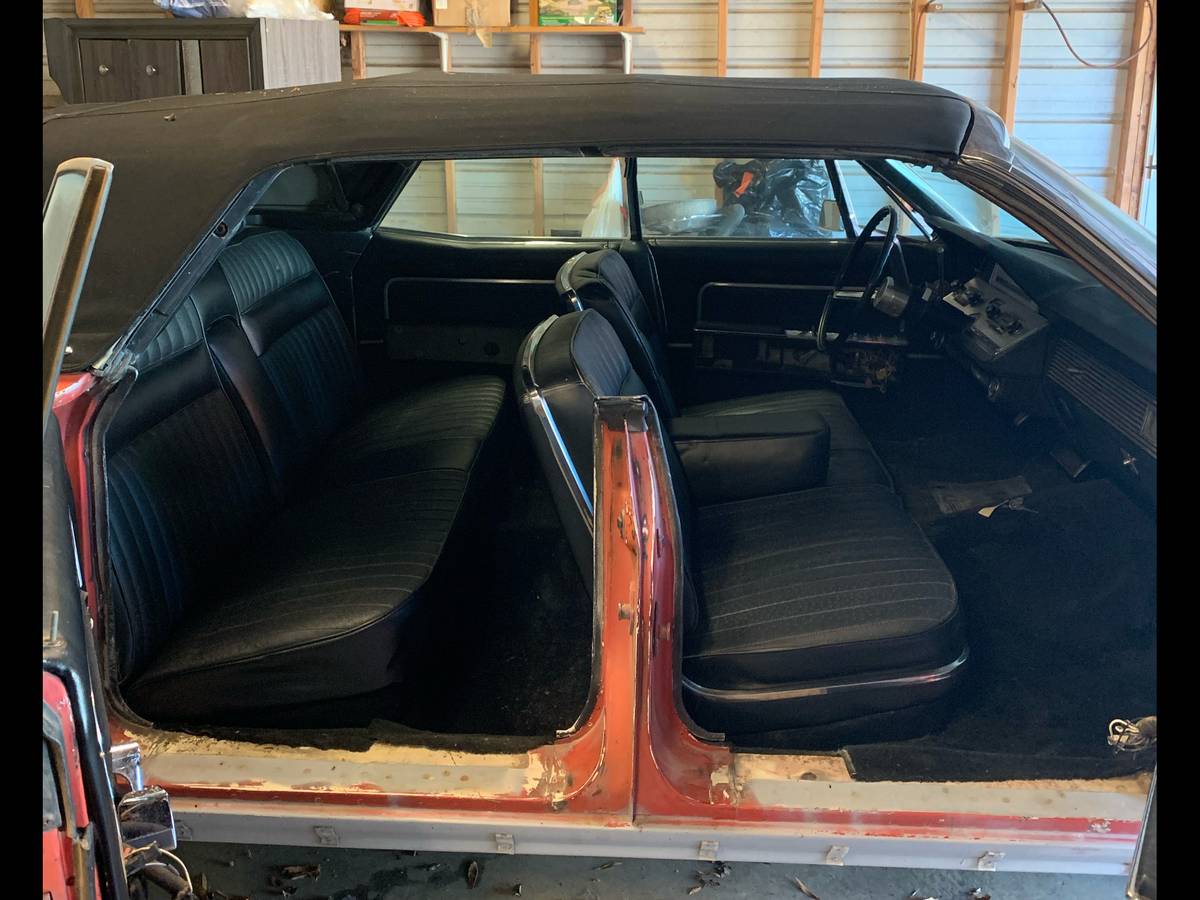 Lincoln-continental-1966-custom