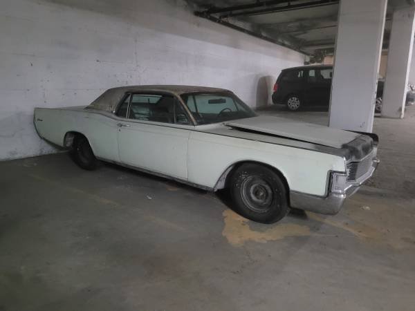 Lincoln-continental-1968-1