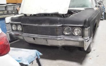 Lincoln-continental-1968-6