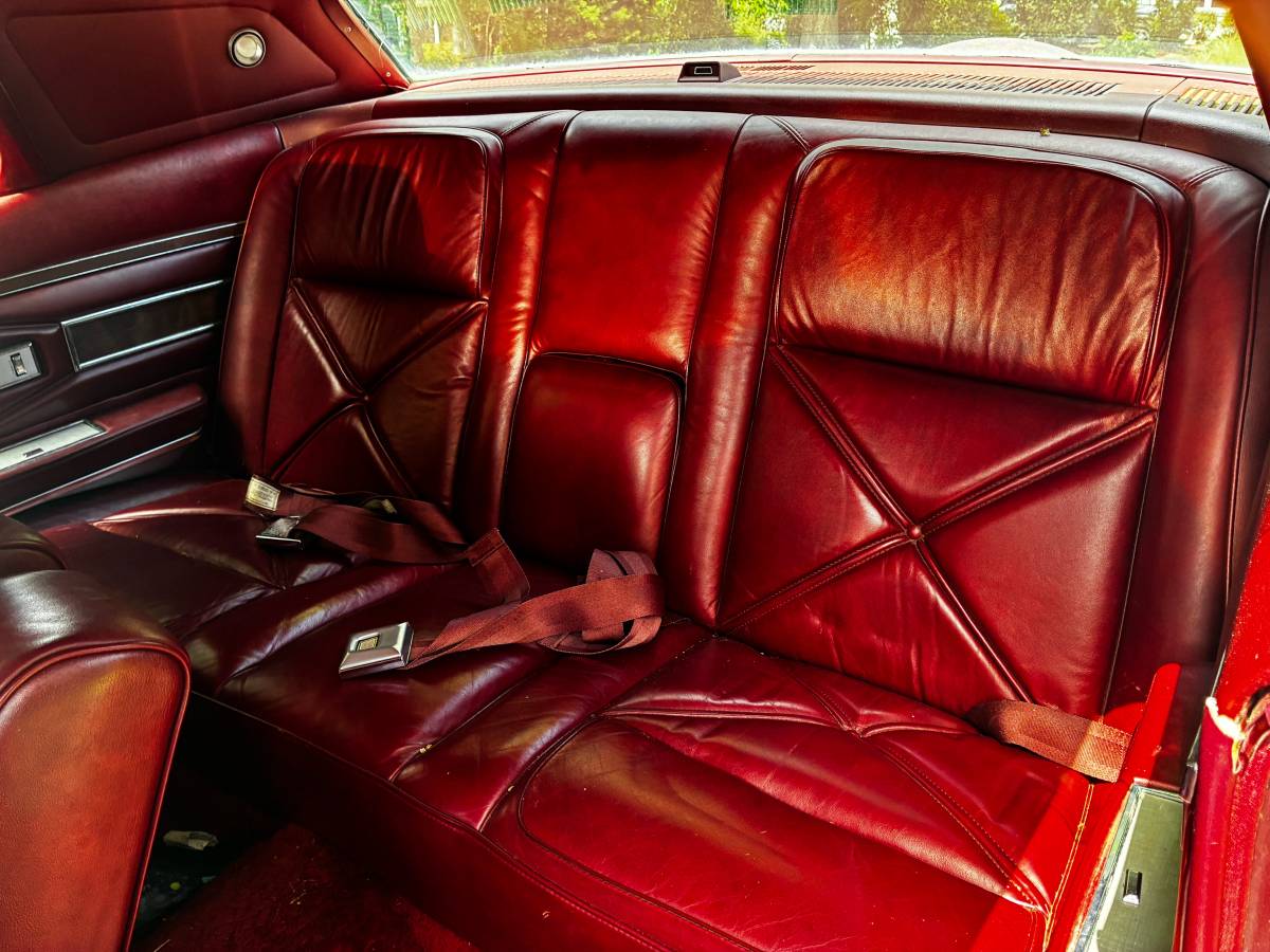 Lincoln-continental-1970-5