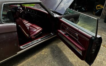 Lincoln-continental-1970-8