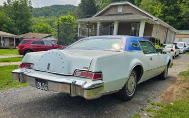 Lincoln-continental-1974-white-3