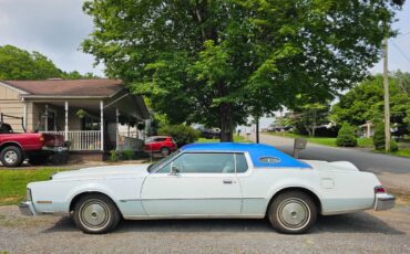 Lincoln-continental-1974-white