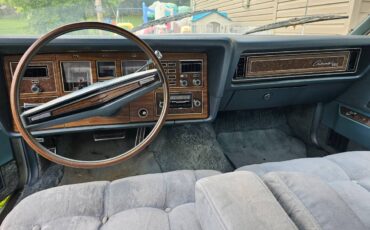 Lincoln-continental-1974-white-9