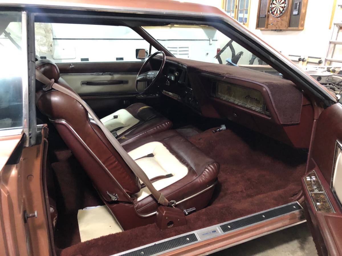 Lincoln-continental-1978-brown-3