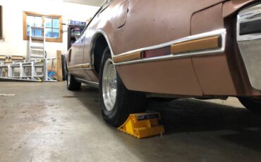 Lincoln-continental-1978-brown-8