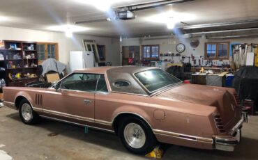 Lincoln-continental-1978-brown-9