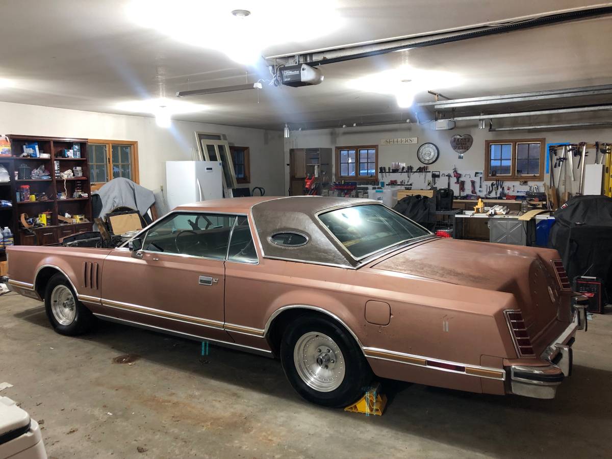 Lincoln-continental-1978-brown-9