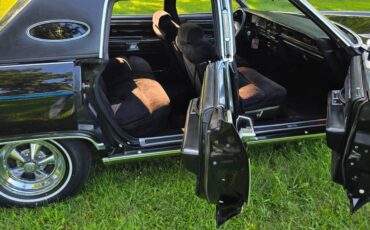 Lincoln-continental-1979-black-11