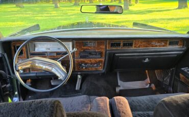 Lincoln-continental-1979-black-13