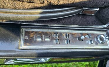 Lincoln-continental-1979-black-16