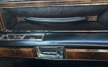 Lincoln-continental-1979-black-21