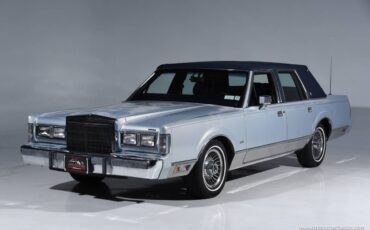 Lincoln-continental-1988-11