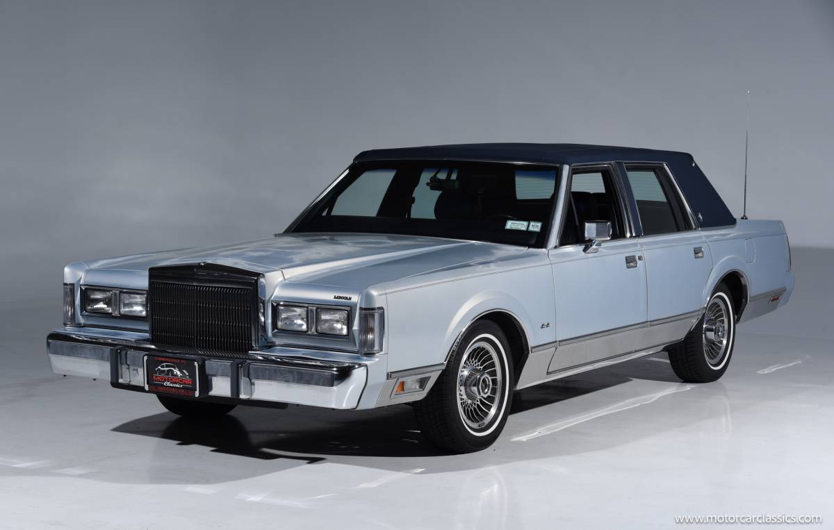 Lincoln-continental-1988-11
