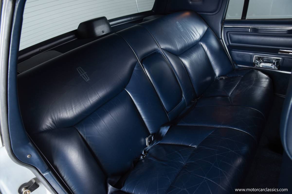 Lincoln-continental-1988-2