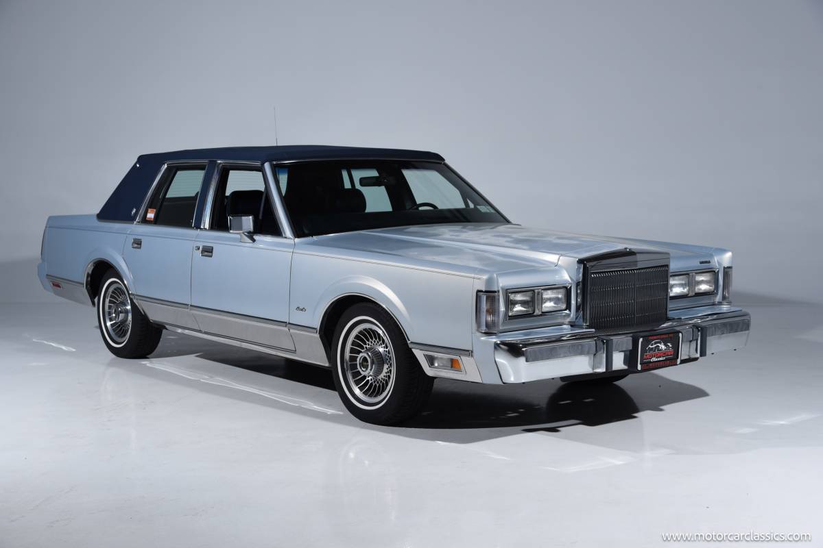 Lincoln-continental-1988-9