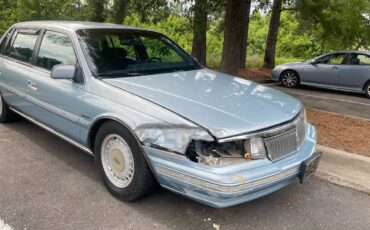 Lincoln-continental-1990-blue