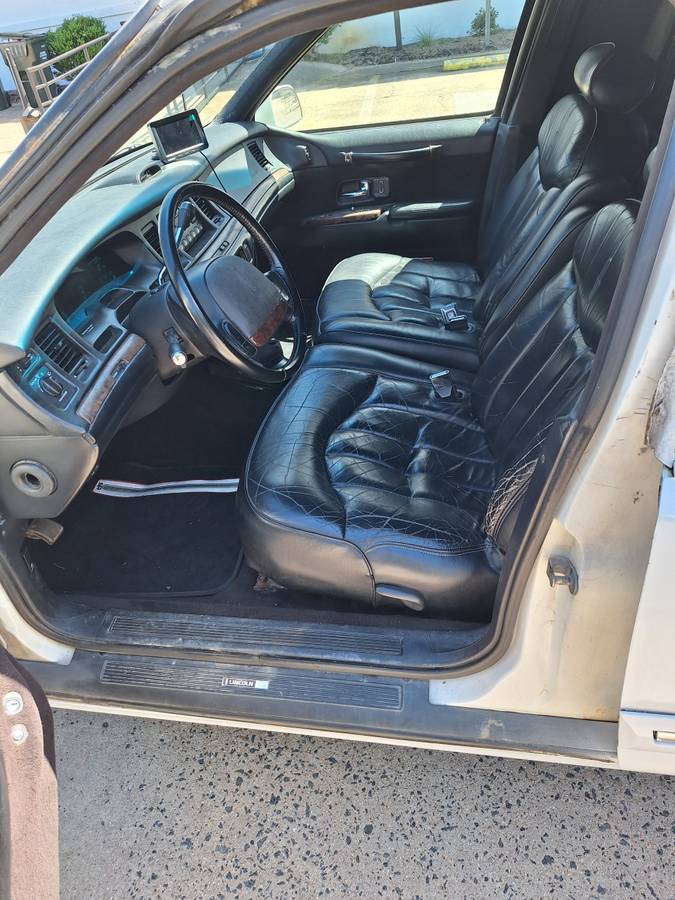 Lincoln-continental-1995-3