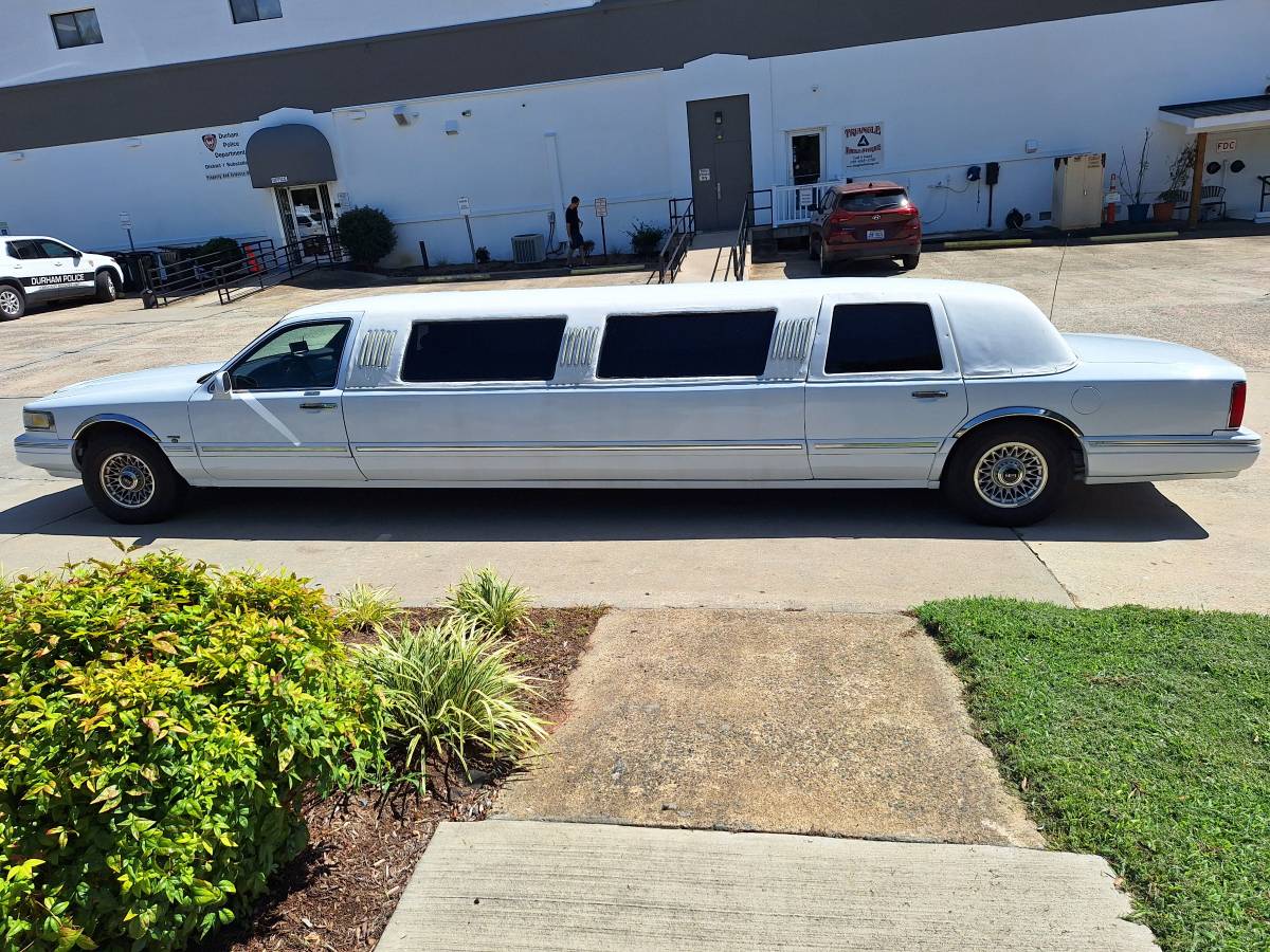 Lincoln-continental-1995
