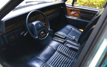 Lincoln-continental-base-1987-white-8