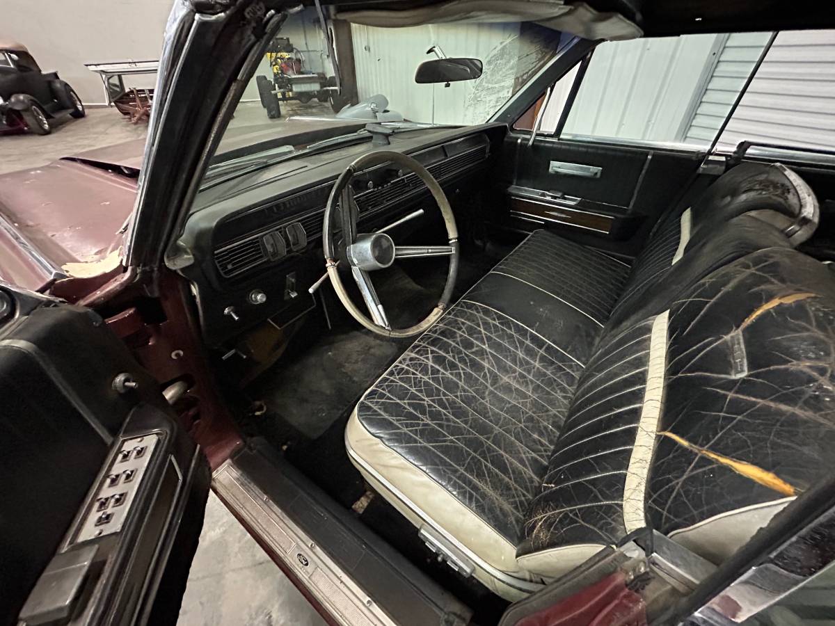 Lincoln-continental-convertible-1964-red-4