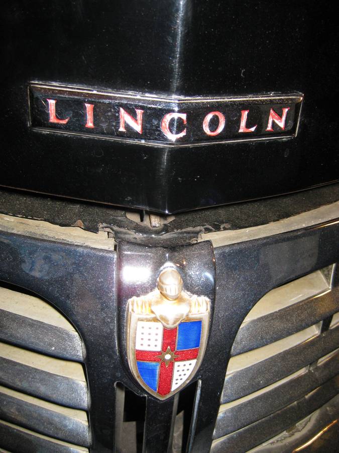 Lincoln-continental-coupe-1947-black-9