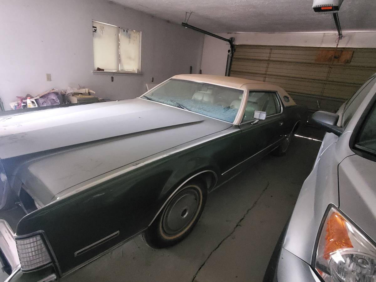 Lincoln-continental-mark-iv-1973-green-1