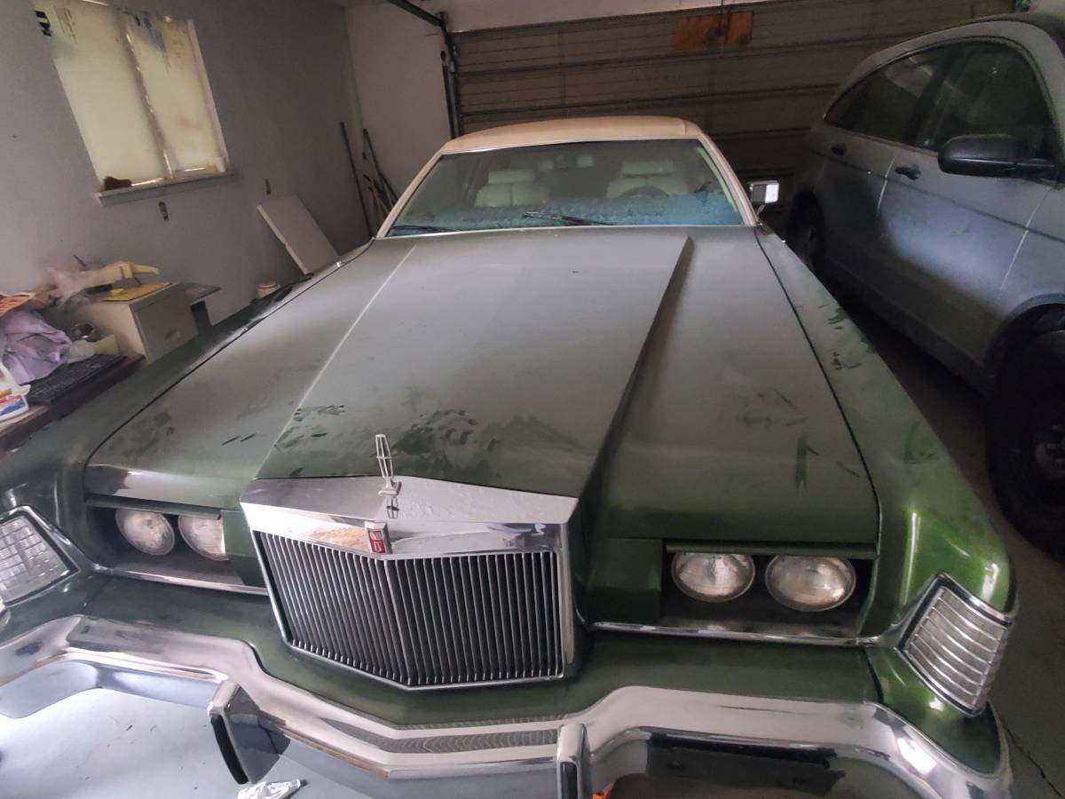 Lincoln-continental-mark-iv-1973-green-2