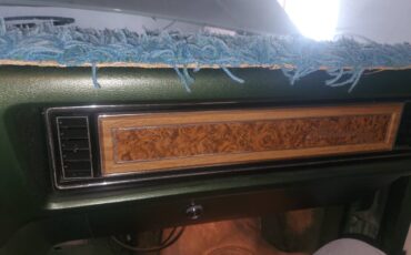 Lincoln-continental-mark-iv-1973-green-7