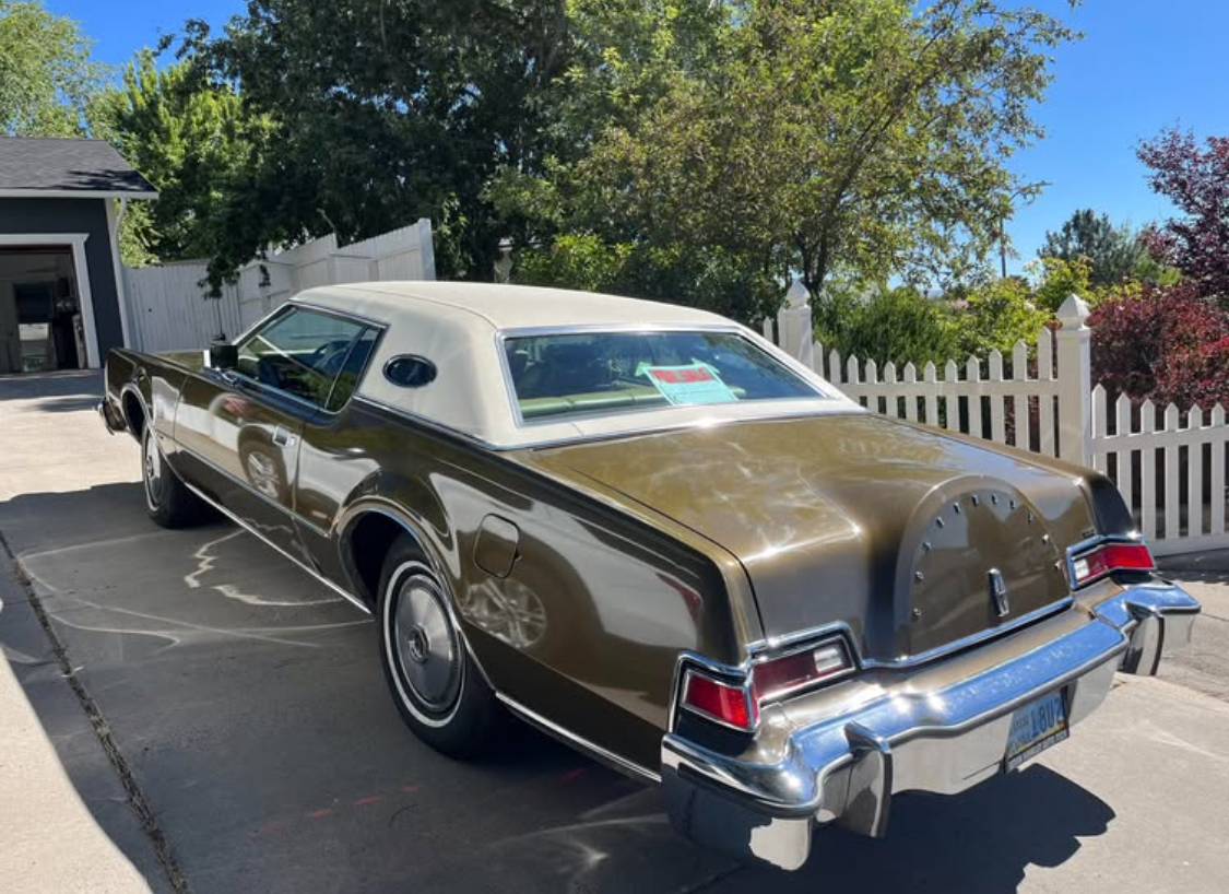 Lincoln-continental-mark-iv-1974-10