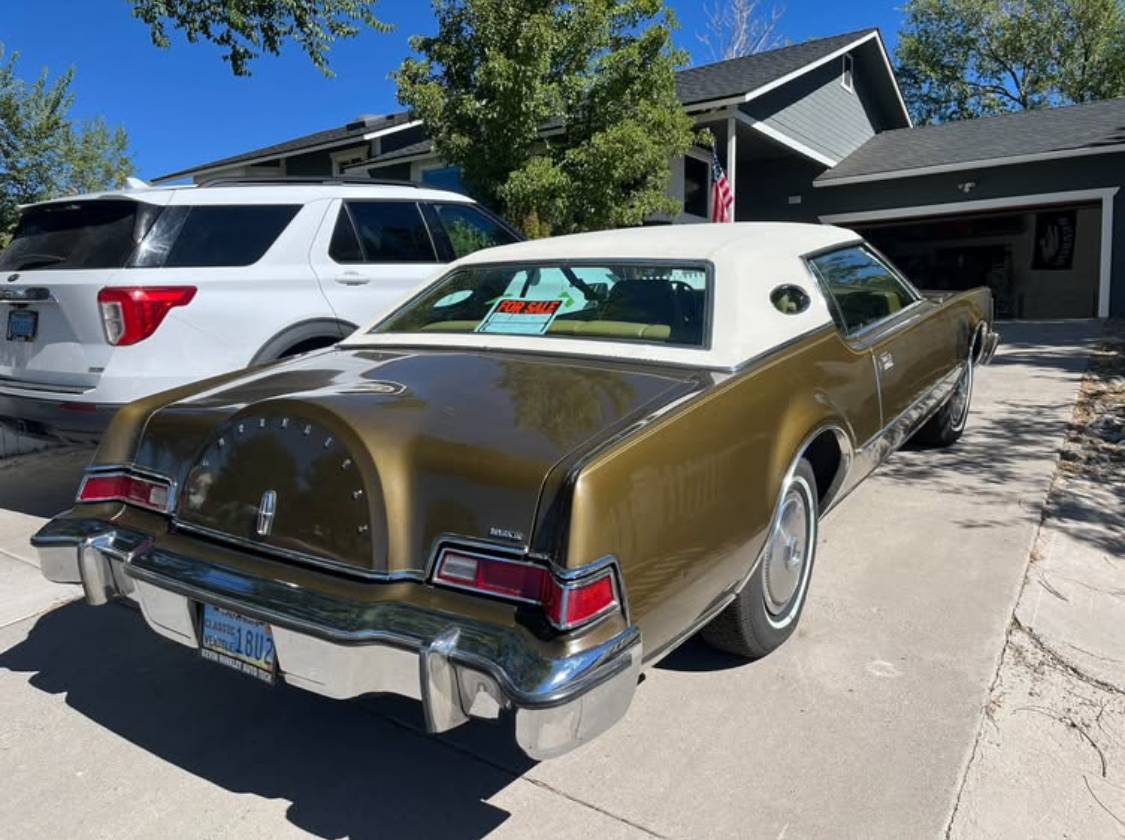 Lincoln-continental-mark-iv-1974-8