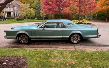 Lincoln-continental-mark-v-1979-blue-1
