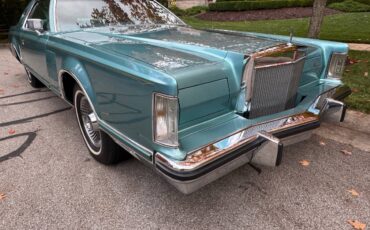 Lincoln-continental-mark-v-1979-blue-2