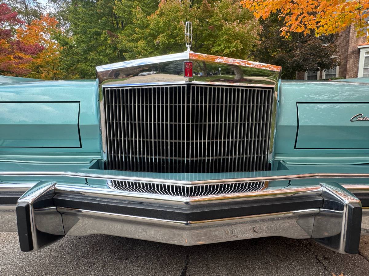 Lincoln-continental-mark-v-1979-blue-4
